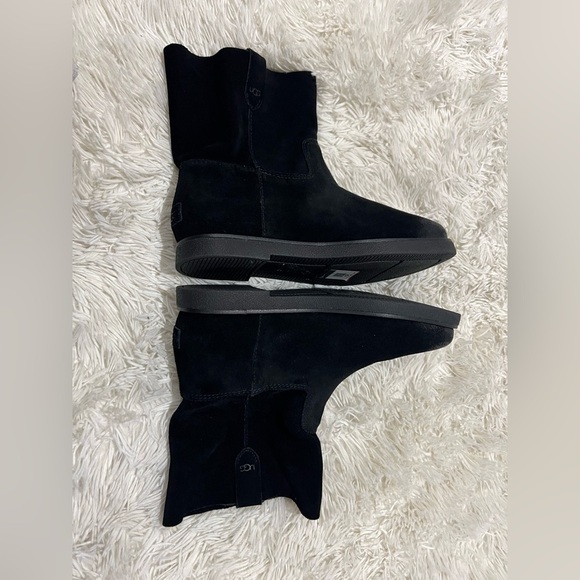 Classic Flat UGG Josefene Boots - Size 7 - NWT - Picture 7 of 9
